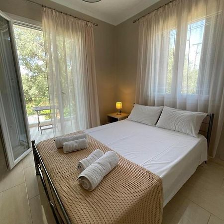 Apricus Apartments Apolpaina Екстер'єр фото