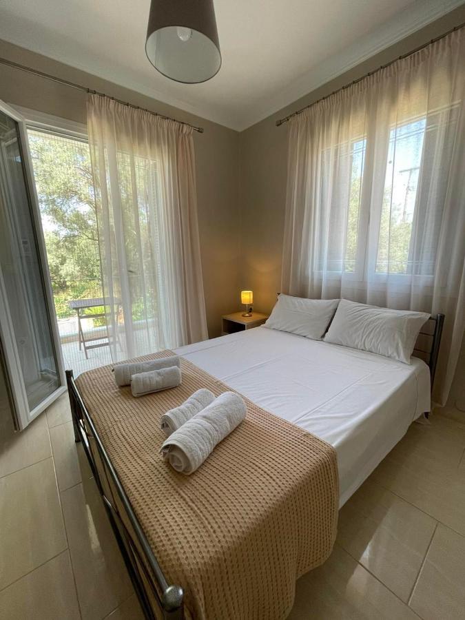 Apricus Apartments Apolpaina Екстер'єр фото